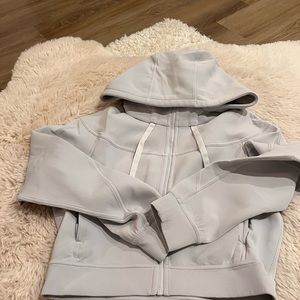 Lululemon zip up size 4